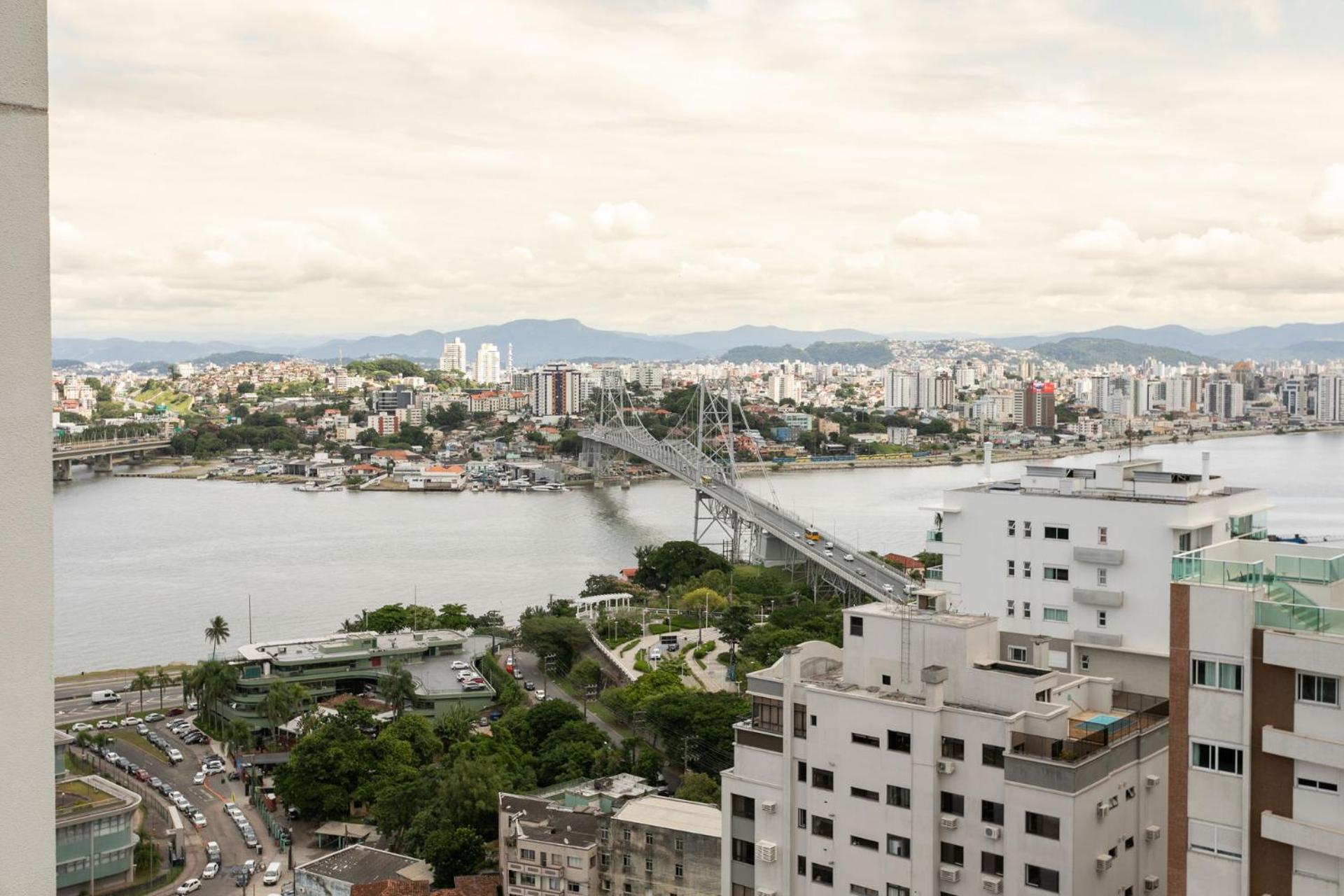 Loft Moderno C/ Vista Da Ponte Hercilio Fh8972 *