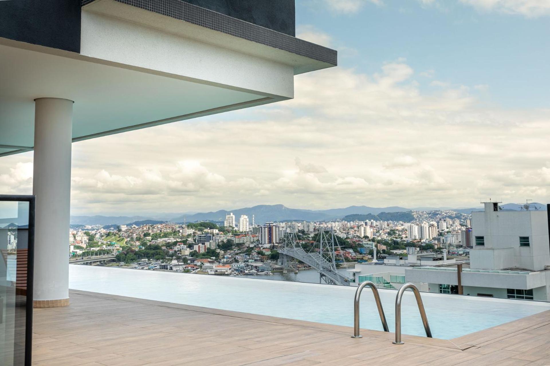 Loft Moderno C/ Vista Da Ponte Hercilio Fh8972 Apartamento