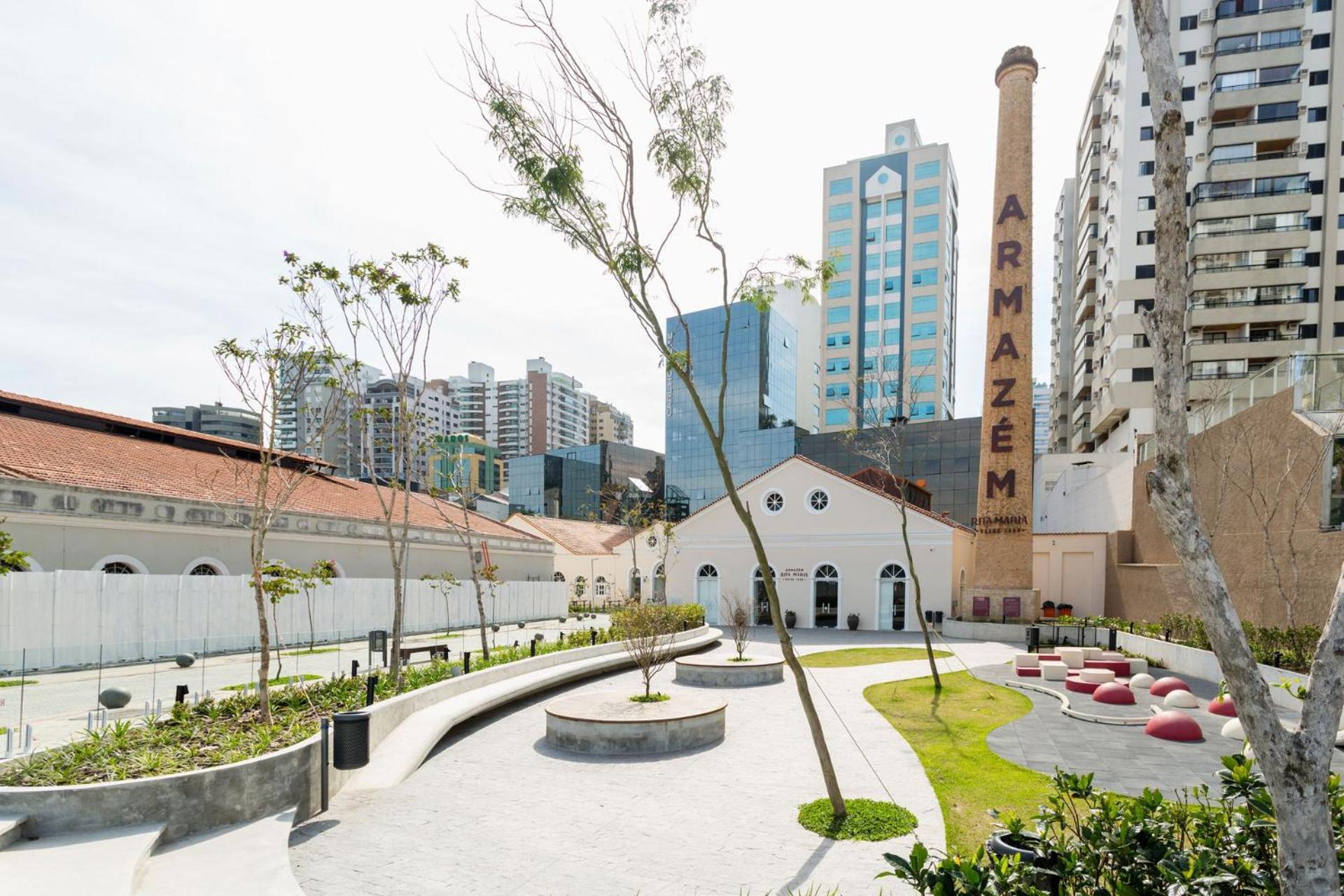 Loft Moderno C/ Vista Da Ponte Hercilio Fh8972 Florianopolis