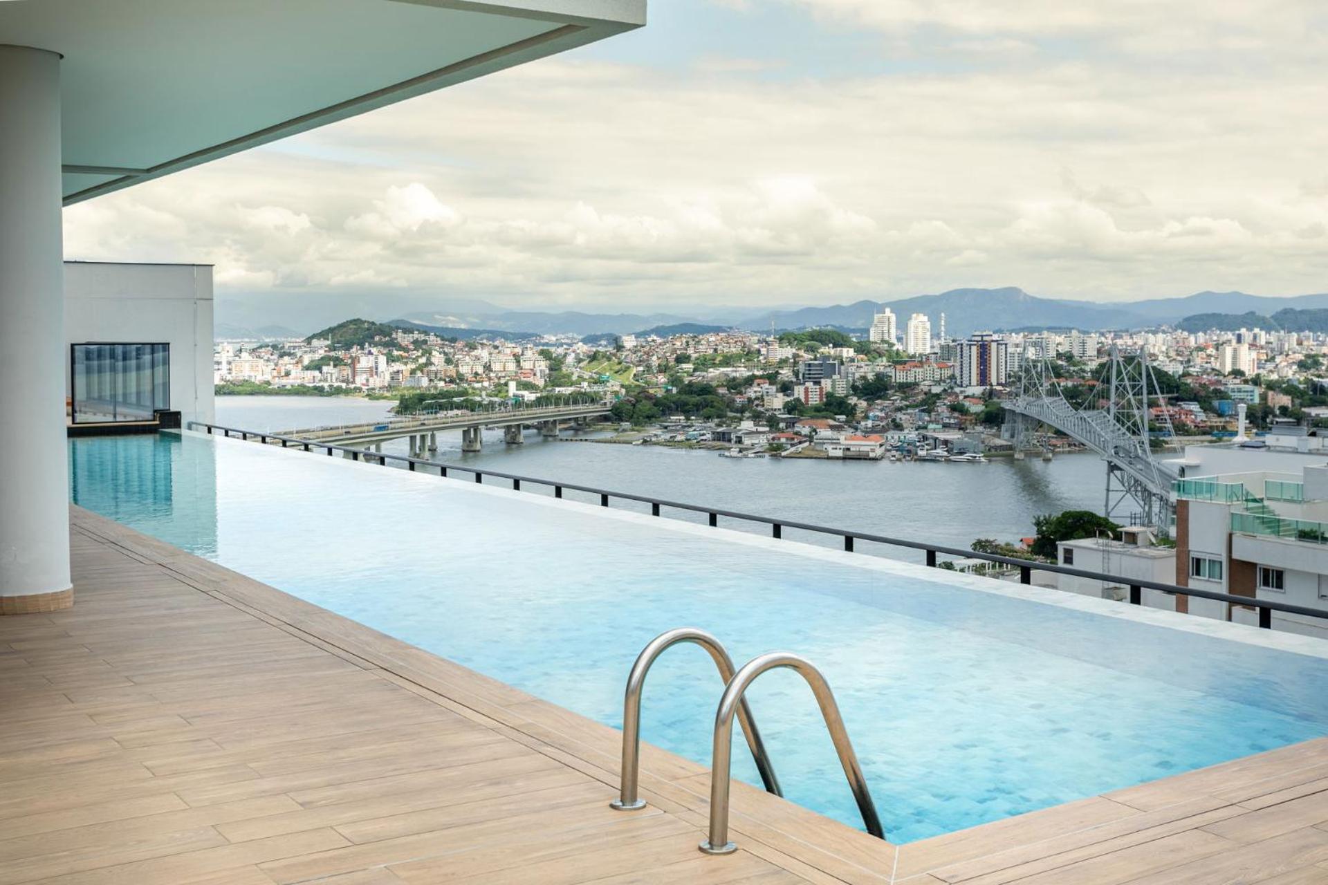 Loft Moderno C/ Vista Da Ponte Hercilio Fh8972 Apartamento